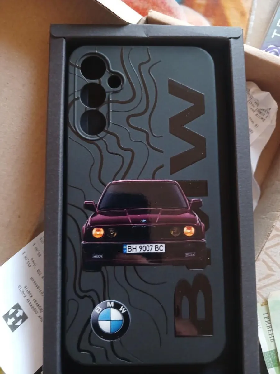 Чохол на iPhone з BMW 3 Series E30 і номером — фото від клієнта