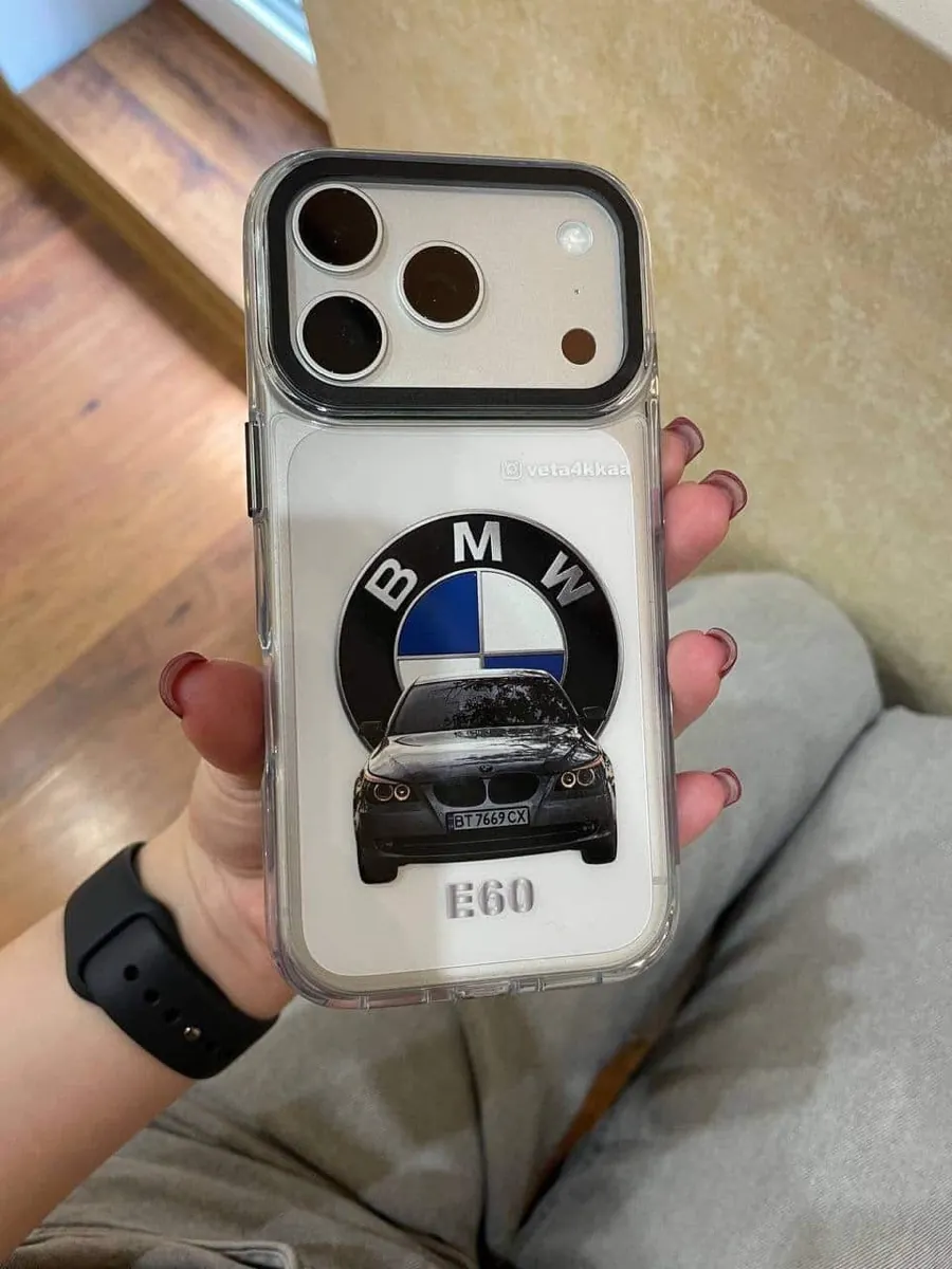 Чохол на iPhone з BMW 5 Series E60 і номером — фото від клієнта