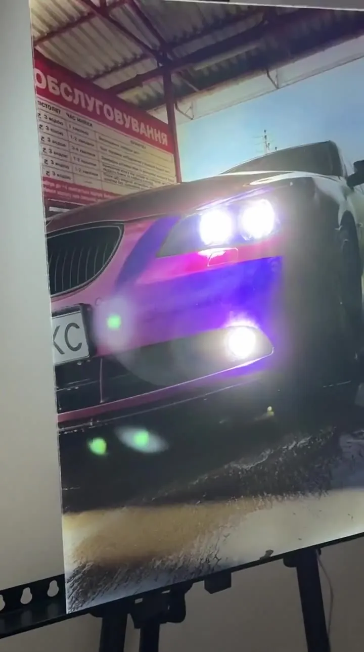 Готовий LED-постер наживо, відео 4