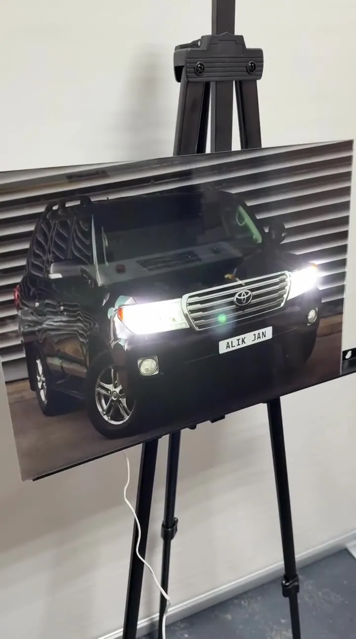 Готовий LED-постер наживо, відео 7
